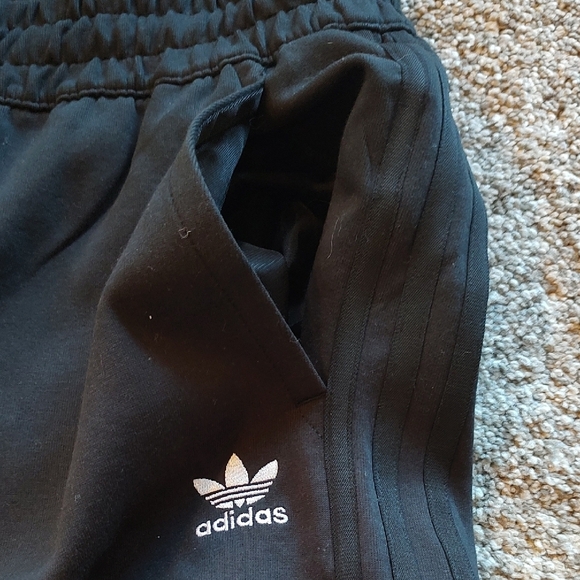 Adidas Womens Black Sweatpants with White Laces - Picture 3 of 7